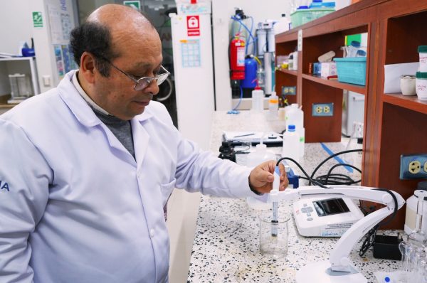 Investigadores de la UNI transforman contaminantes de aguas agrícolas en fertilizantes